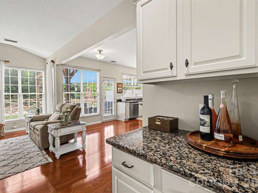 8728 Fieldcroft Drive, Charlotte, NC 28277.  MLS# CAR4427939, YatesRealty ID 54669. 