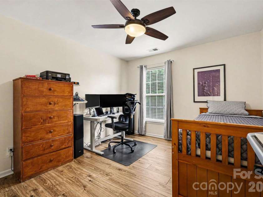 8728 Fieldcroft Drive, Charlotte, NC 28277.  MLS# CAR4427939, YatesRealty ID 54669. 