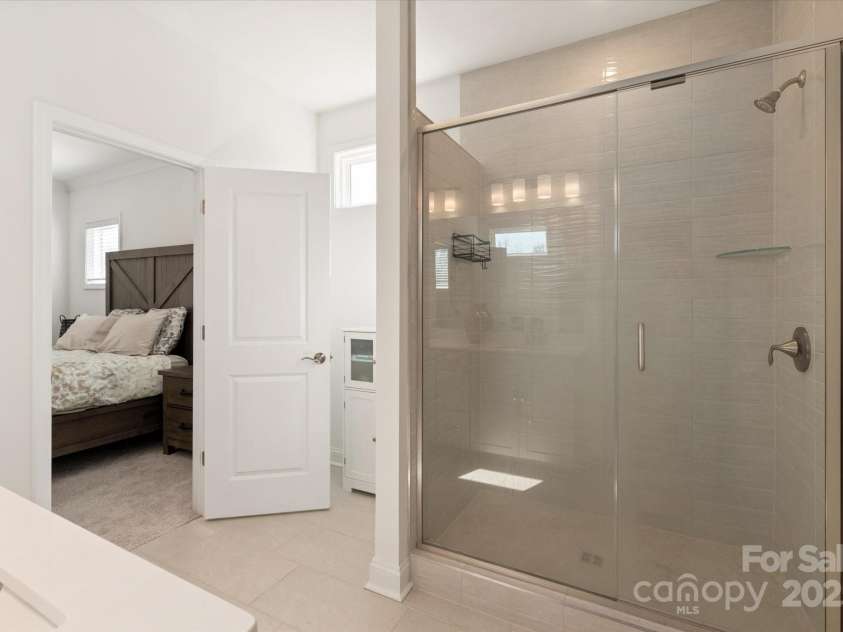 11031 Larkslea Lane, Charlotte, NC 28278.  MLS# CAR4271960, YatesRealty ID 5467. 