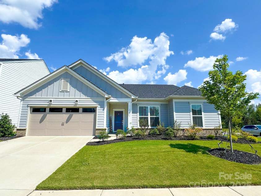 11031 Larkslea Lane, Charlotte, NC 28278.  MLS# CAR4271960, YatesRealty ID 5467. 