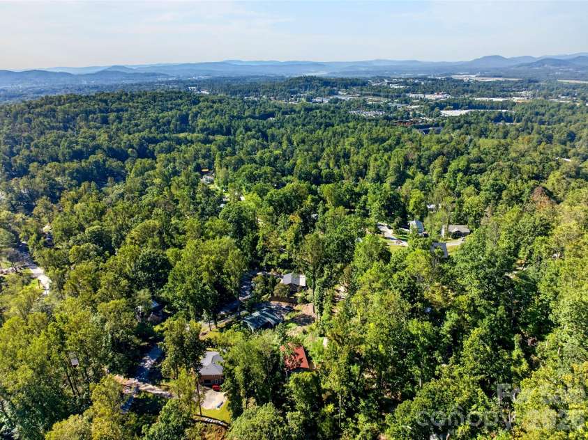 53 Hemlock Street, Arden, NC 28704.  MLS# CAR4430956, YatesRealty ID 54671. 