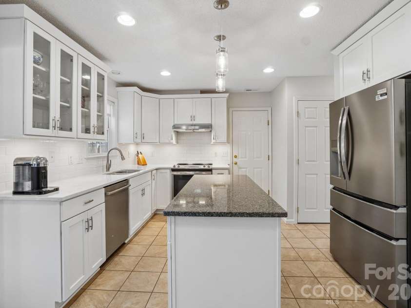 206 Rolling Meadow Road, Fletcher, NC 28732.  MLS# CAR4427765, YatesRealty ID 54675. 