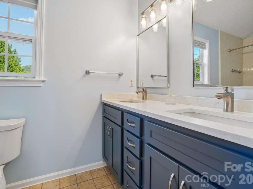 206 Rolling Meadow Road, Fletcher, NC 28732.  MLS# CAR4427765, YatesRealty ID 54675. 