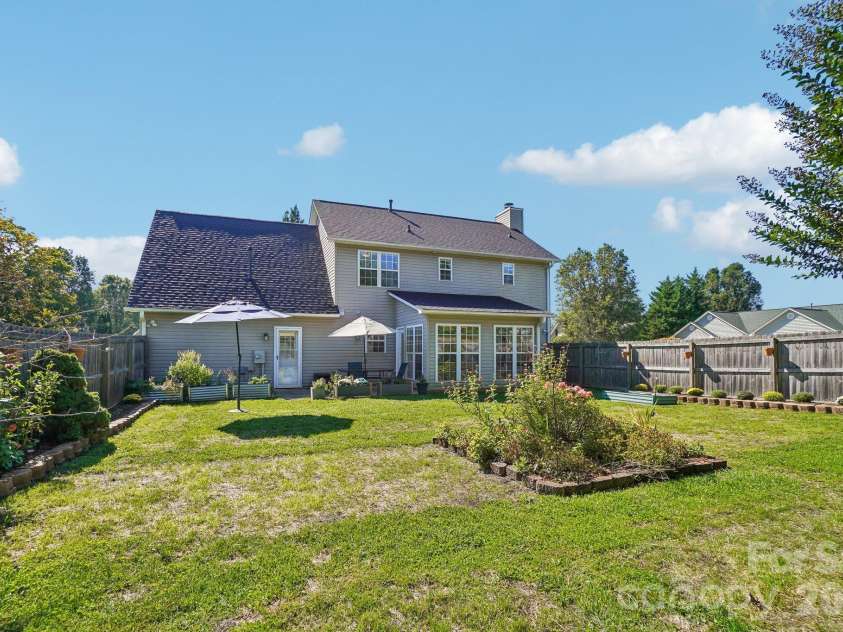 206 Rolling Meadow Road, Fletcher, NC 28732.  MLS# CAR4427765, YatesRealty ID 54675. 