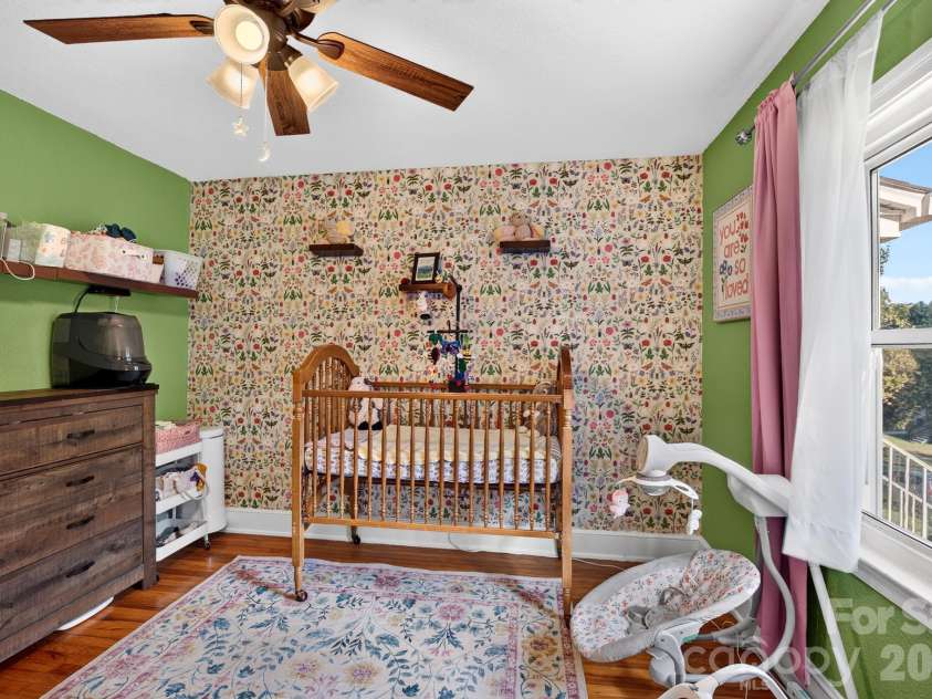 1068 14th Avenue, Hickory, NC 28601.  MLS# CAR4430656, YatesRealty ID 54676. 