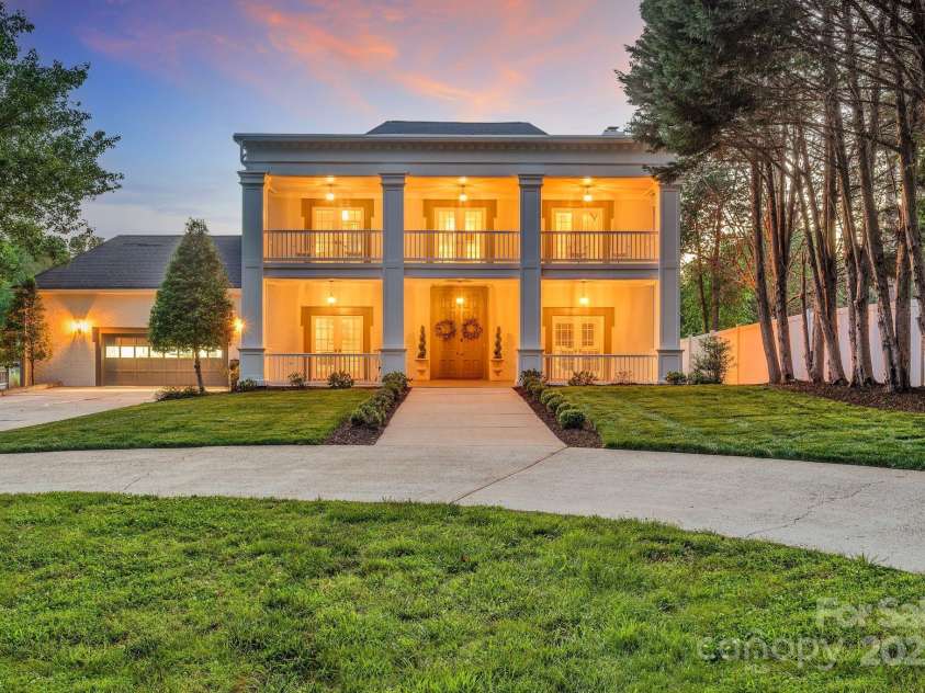 8150 Malibu Pointe Lane, Denver, NC 28037.  MLS# CAR4234717, YatesRealty ID 5468. 