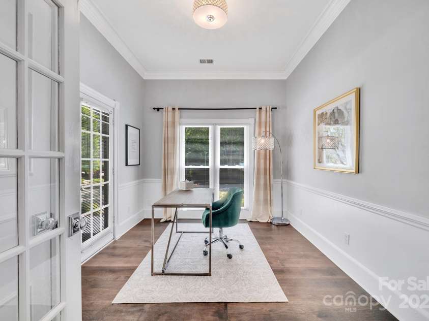 8150 Malibu Pointe Lane, Denver, NC 28037.  MLS# CAR4234717, YatesRealty ID 5468. Office/bonus room with direct access to front balcony and lake views!