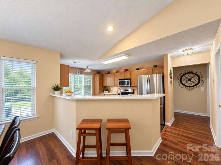 15751 Southern Garden Lane, Charlotte, NC 28278.  MLS# CAR4429361, YatesRealty ID 54685. 