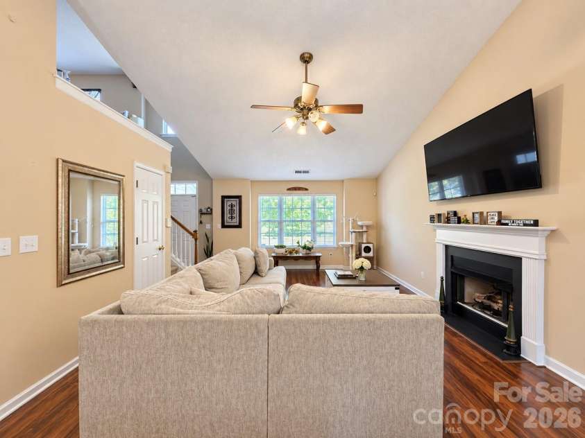15751 Southern Garden Lane, Charlotte, NC 28278.  MLS# CAR4429361, YatesRealty ID 54685. 