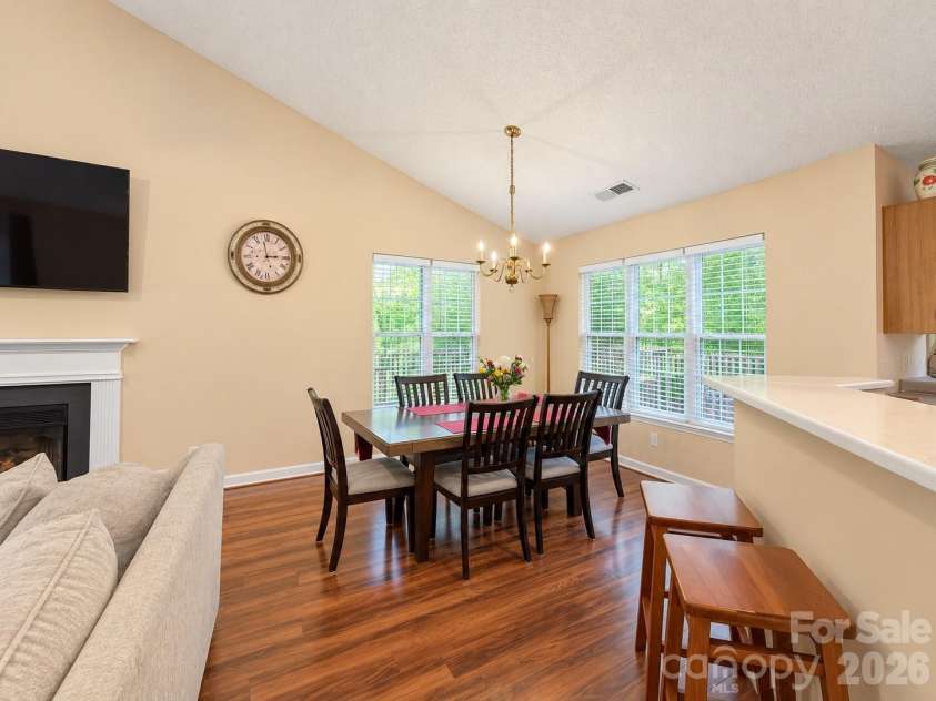 15751 Southern Garden Lane, Charlotte, NC 28278.  MLS# CAR4429361, YatesRealty ID 54685. 