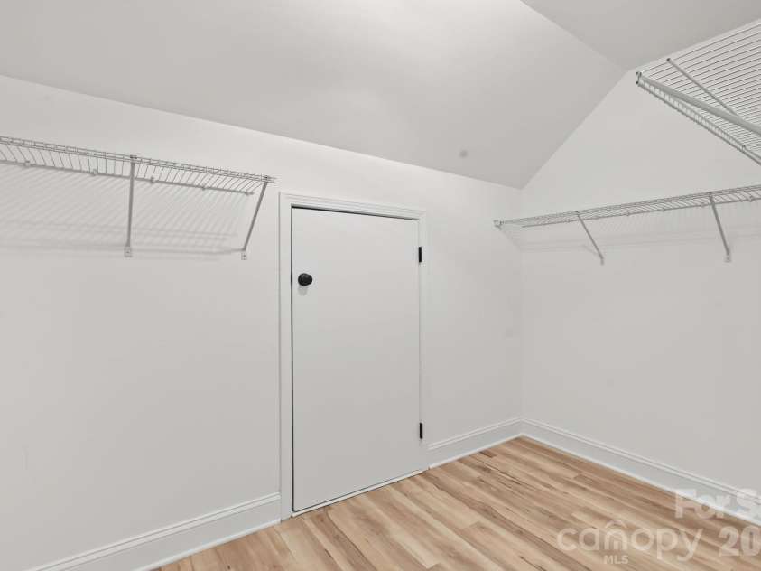 2825 Mayfair Avenue, Charlotte, NC 28208.  MLS# CAR4430334, YatesRealty ID 54687. Walk in Closet