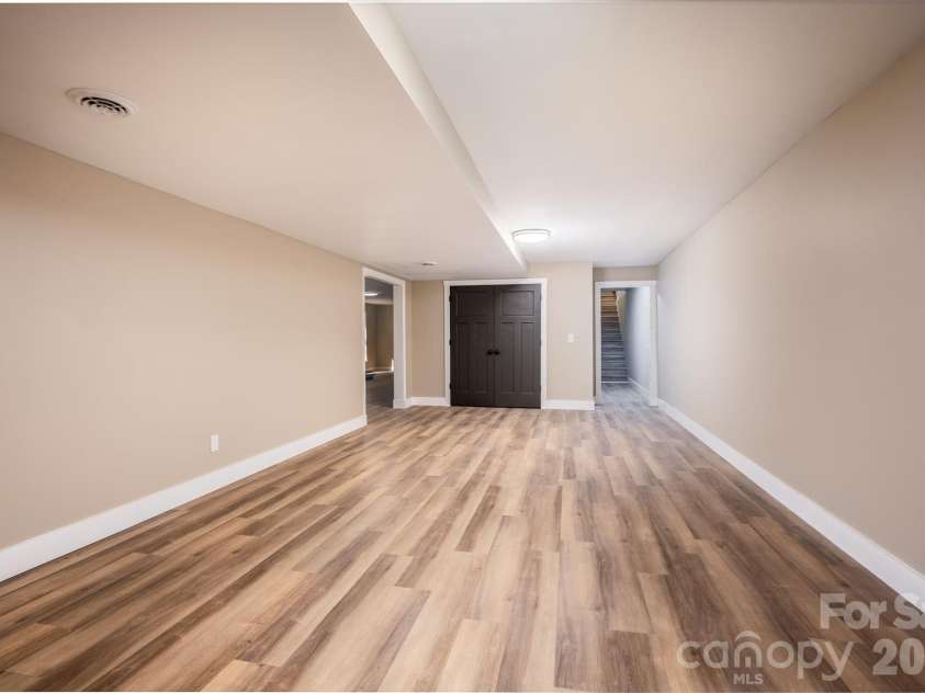508 Berkshire Drive, Statesville, NC 28677.  MLS# CAR4427324, YatesRealty ID 54689. 