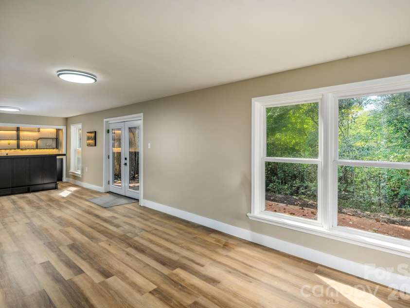 508 Berkshire Drive, Statesville, NC 28677.  MLS# CAR4427324, YatesRealty ID 54689. 