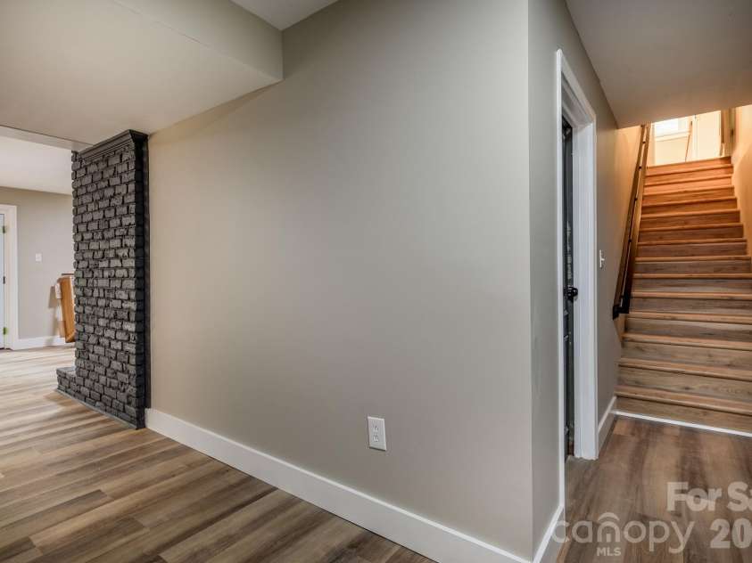 508 Berkshire Drive, Statesville, NC 28677.  MLS# CAR4427324, YatesRealty ID 54689. Basement