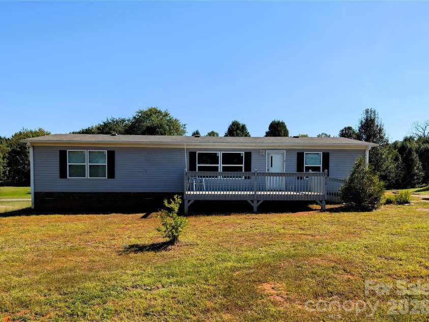 3610 Cameo Lane, Lenoir, NC 28645.  MLS# CAR4430128, YatesRealty ID 54691. 