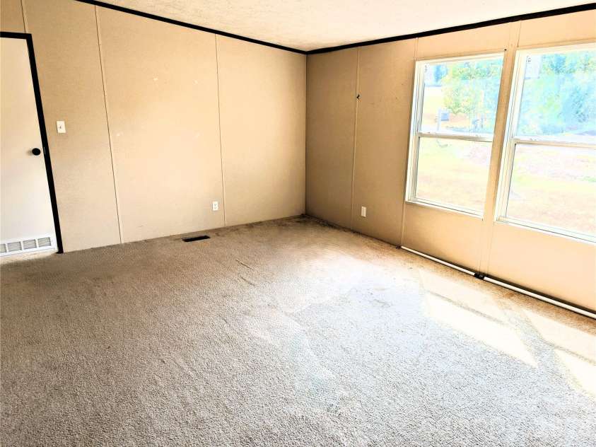 3610 Cameo Lane, Lenoir, NC 28645.  MLS# CAR4430128, YatesRealty ID 54691. Master Bedroom