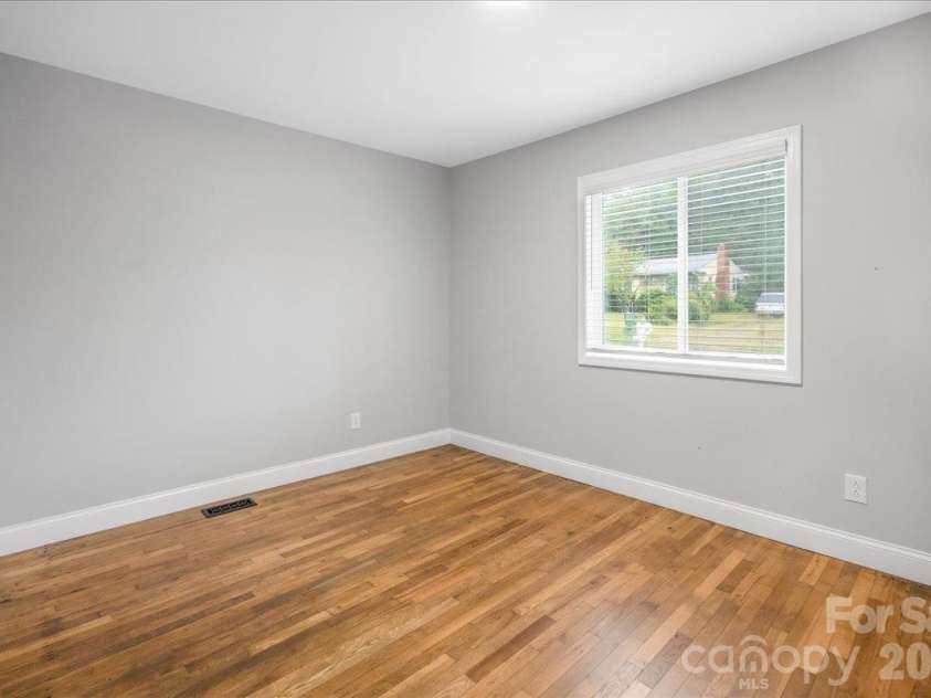 1005 Noles Drive, Mount Holly, NC 28120.  MLS# CAR4430700, YatesRealty ID 54692. 
