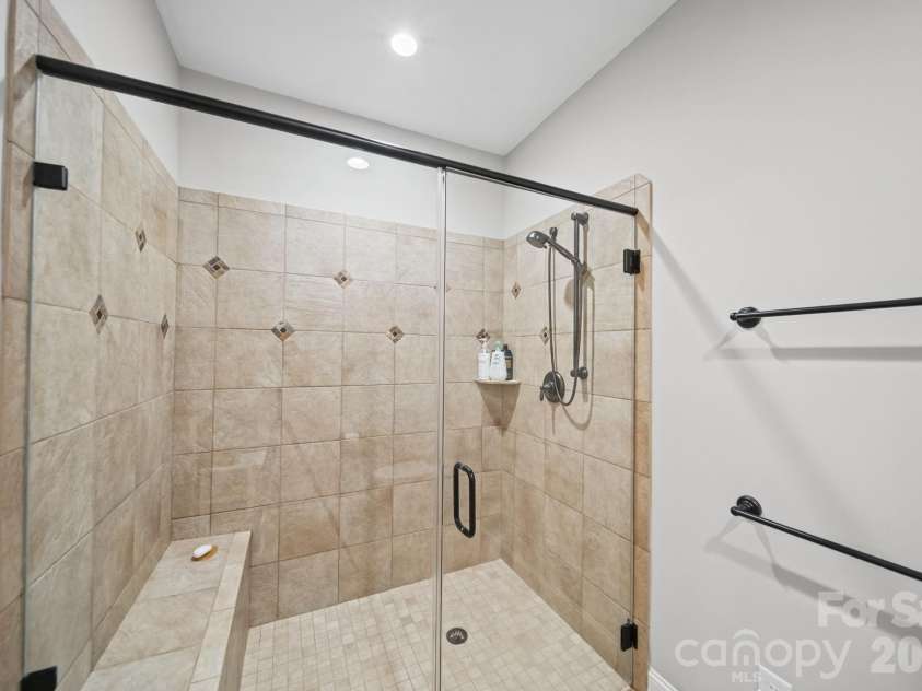 2367 Stardust Court, Denver, NC 28037.  MLS# CAR4429060, YatesRealty ID 54693. Primary Bathroom