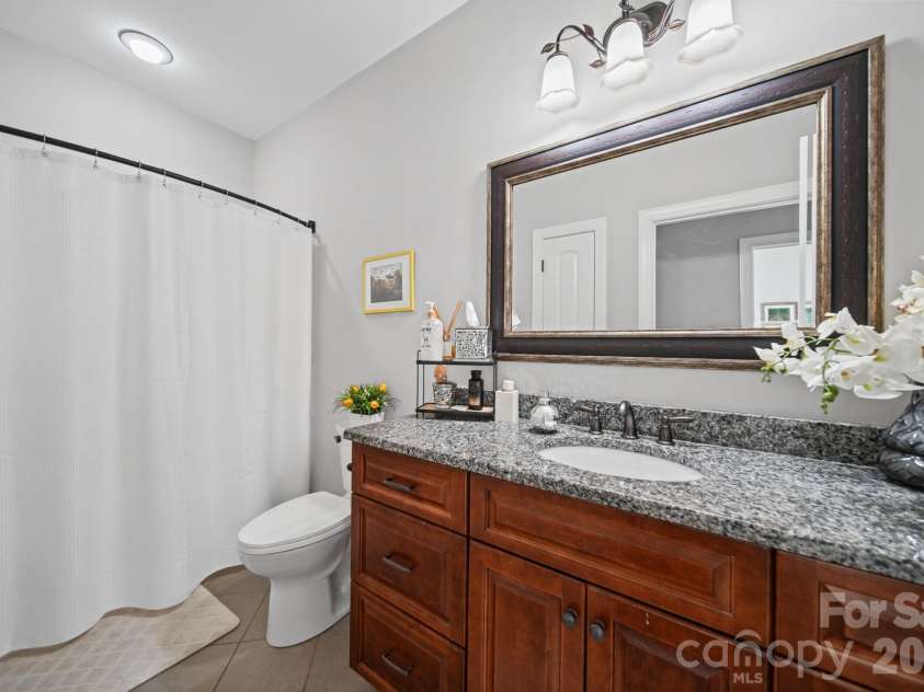 2367 Stardust Court, Denver, NC 28037.  MLS# CAR4429060, YatesRealty ID 54693. Secondary Bathroom