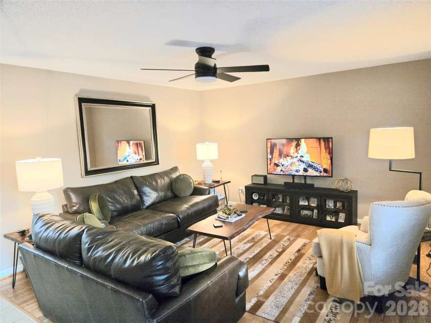 475 Spring Avenue, Newton, NC 28658.  MLS# CAR4430366, YatesRealty ID 54695. 