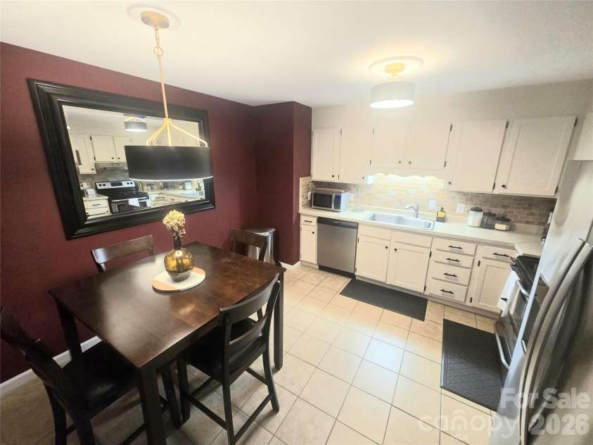475 Spring Avenue, Newton, NC 28658.  MLS# CAR4430366, YatesRealty ID 54695. 