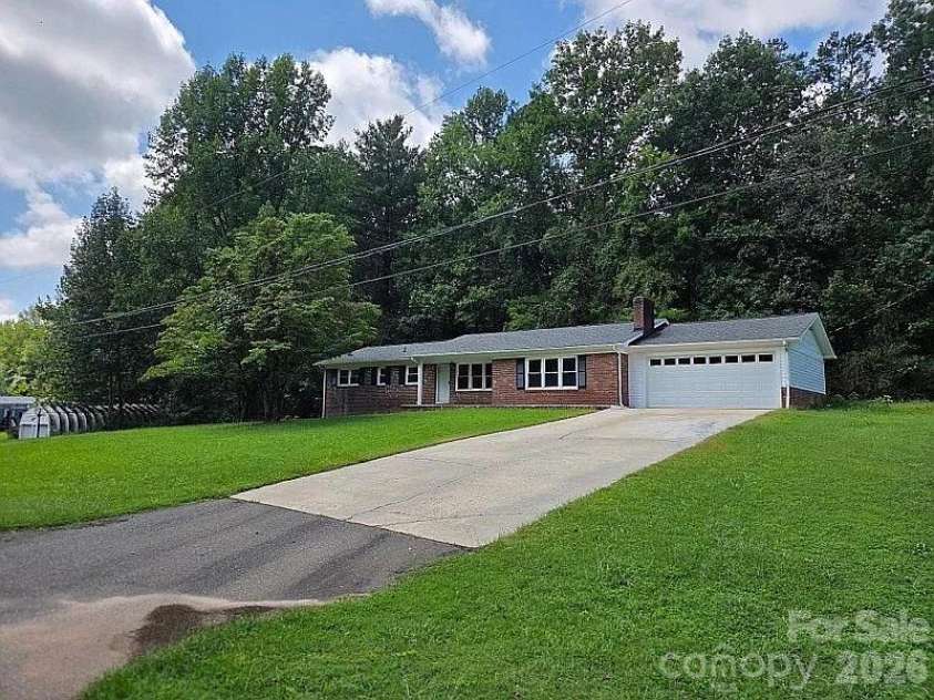 3828 Stroupe Street, Morganton, NC 28655.  MLS# CAR4427151, YatesRealty ID 54696. 