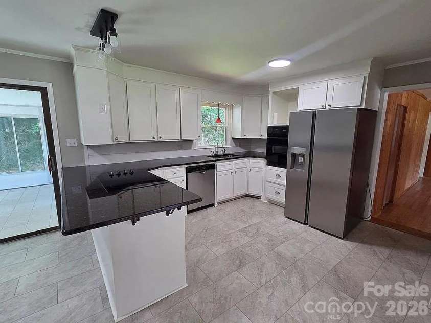 3828 Stroupe Street, Morganton, NC 28655.  MLS# CAR4427151, YatesRealty ID 54696. 