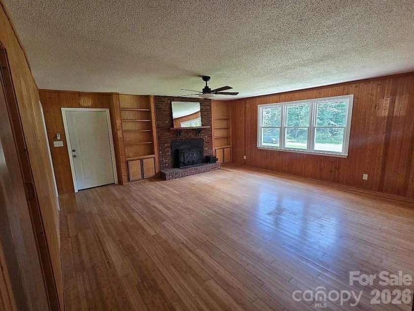 3828 Stroupe Street, Morganton, NC 28655.  MLS# CAR4427151, YatesRealty ID 54696. 