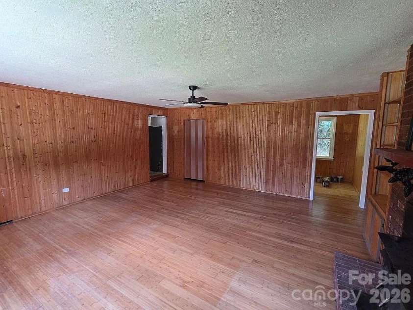 3828 Stroupe Street, Morganton, NC 28655.  MLS# CAR4427151, YatesRealty ID 54696. 