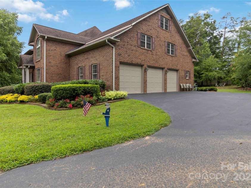 865 Saint Paul Church Road, Clover, SC 29710.  MLS# CAR4279217, YatesRealty ID 5470. 