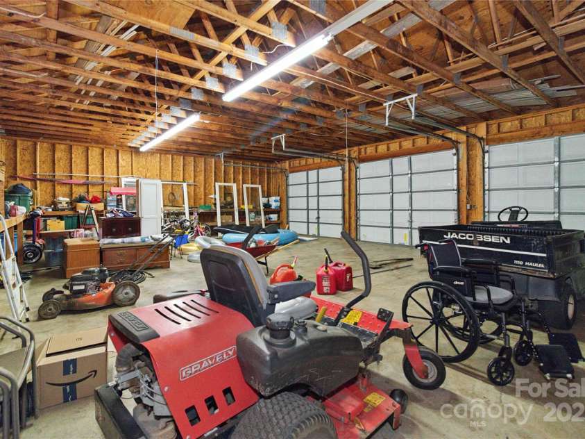 865 Saint Paul Church Road, Clover, SC 29710.  MLS# CAR4279217, YatesRealty ID 5470. 