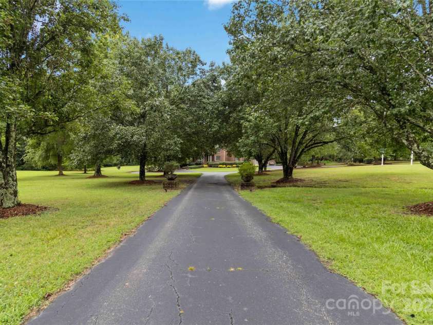 865 Saint Paul Church Road, Clover, SC 29710.  MLS# CAR4279217, YatesRealty ID 5470. 