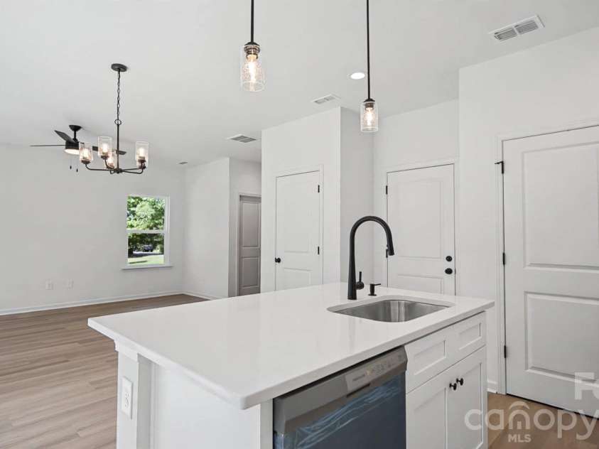 6835 Mint Street, Charlotte, NC 28214.  MLS# CAR4431176, YatesRealty ID 54701. 