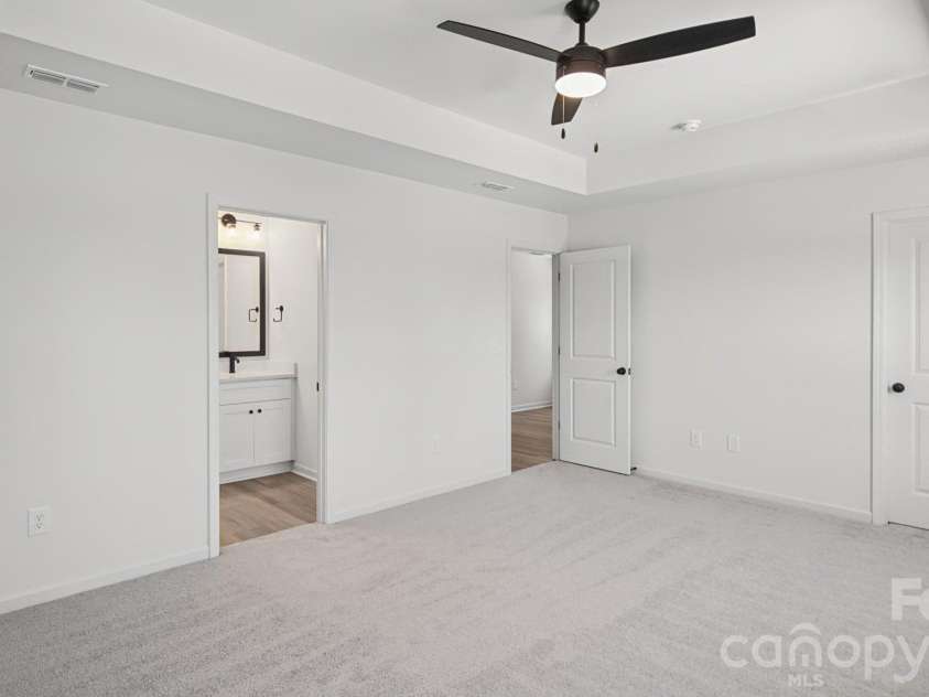 6835 Mint Street, Charlotte, NC 28214.  MLS# CAR4431176, YatesRealty ID 54701. 