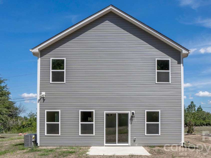 6835 Mint Street, Charlotte, NC 28214.  MLS# CAR4431176, YatesRealty ID 54701. 