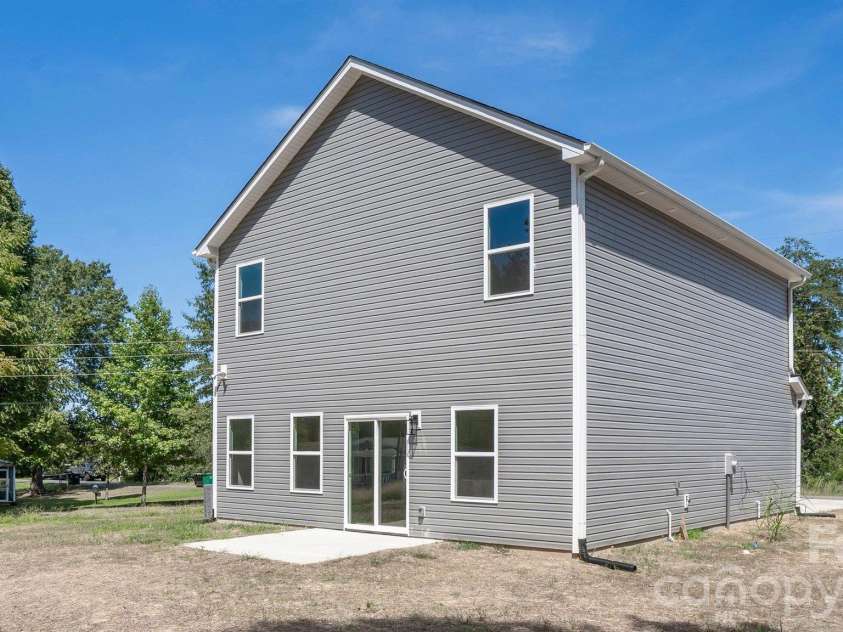 6835 Mint Street, Charlotte, NC 28214.  MLS# CAR4431176, YatesRealty ID 54701. 