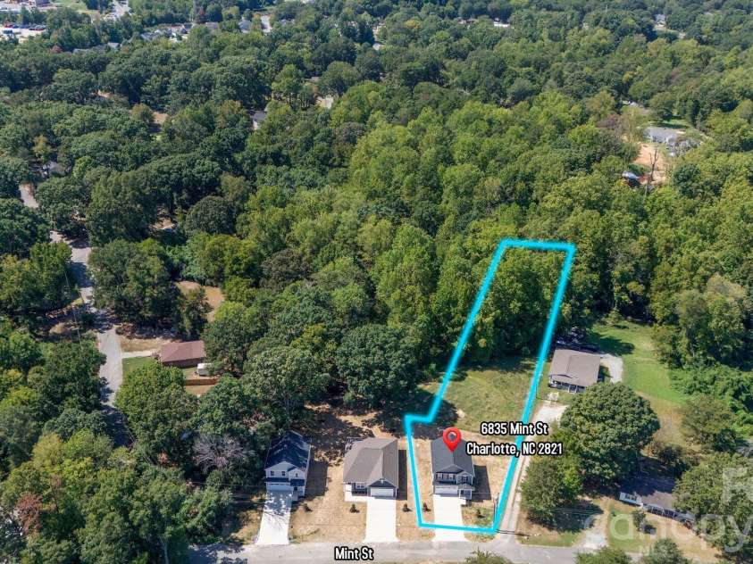 6835 Mint Street, Charlotte, NC 28214.  MLS# CAR4431176, YatesRealty ID 54701. 