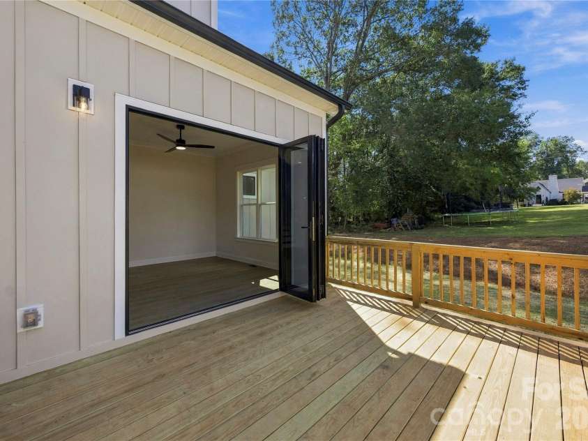 208 Excelsior Street, Belmont, NC 28012.  MLS# CAR4431167, YatesRealty ID 54702. 