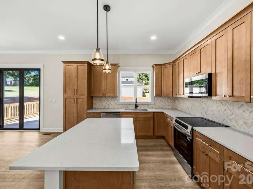 208 Excelsior Street, Belmont, NC 28012.  MLS# CAR4431167, YatesRealty ID 54702. 
