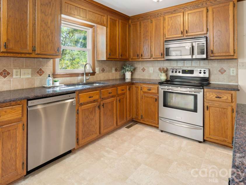 408 Baucom Deese Road, Monroe, NC 28110.  MLS# CAR4430459, YatesRealty ID 54704. 
