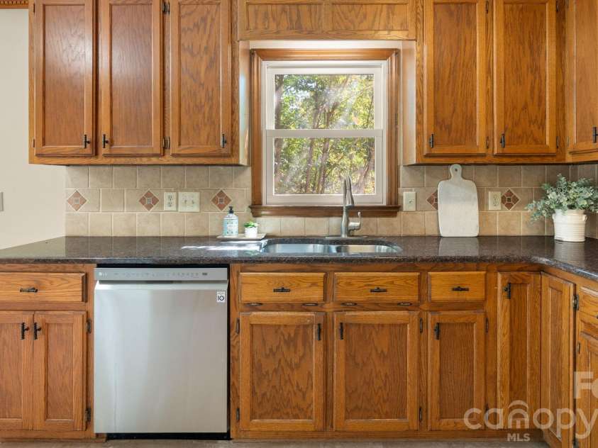 408 Baucom Deese Road, Monroe, NC 28110.  MLS# CAR4430459, YatesRealty ID 54704. 