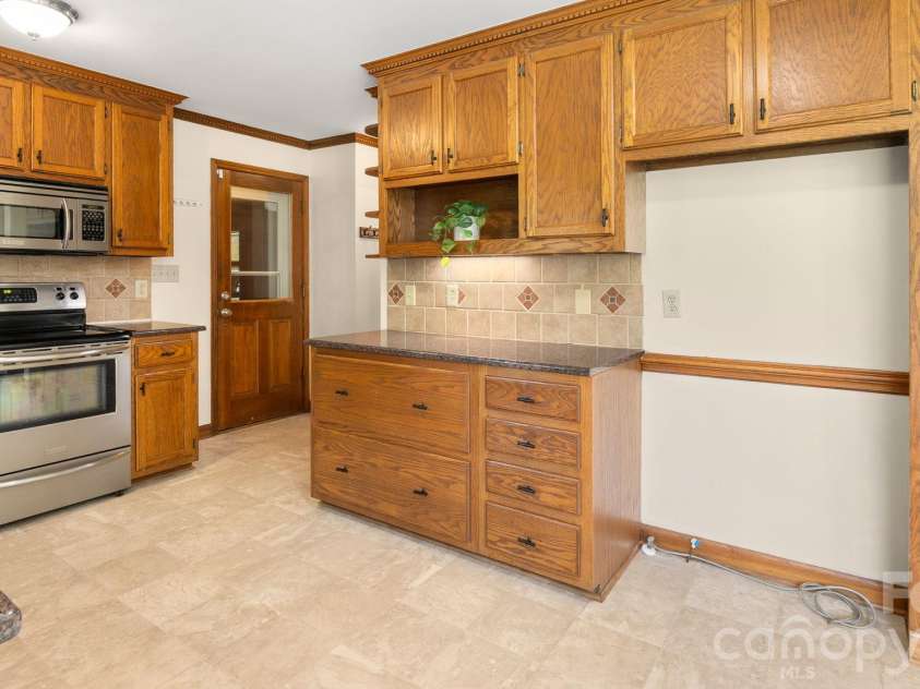 408 Baucom Deese Road, Monroe, NC 28110.  MLS# CAR4430459, YatesRealty ID 54704. 