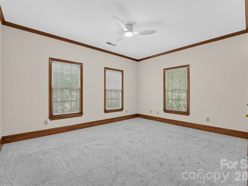 3715 Monique Lane, Charlotte, NC 28210.  MLS# CAR4430980, YatesRealty ID 54707. 