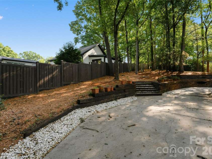 3715 Monique Lane, Charlotte, NC 28210.  MLS# CAR4430980, YatesRealty ID 54707. 