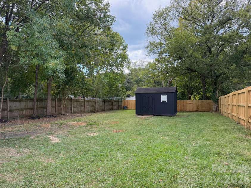 108 Willow Lake Road, Lancaster, SC 29720.  MLS# CAR4431131, YatesRealty ID 54709. 