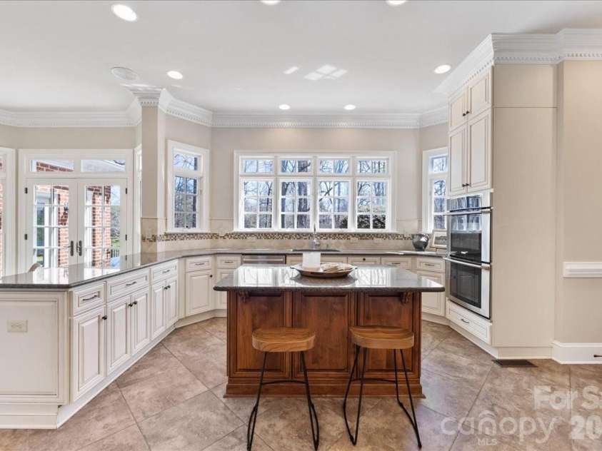 6241 Glynmoor Lakes Drive, Charlotte, NC 28277.  MLS# CAR4358528, YatesRealty ID 5471. 
