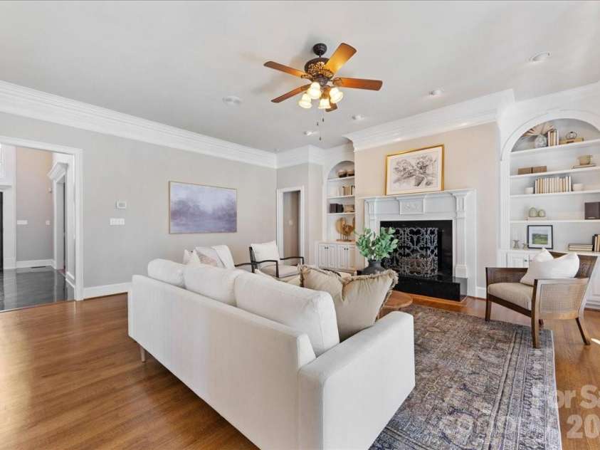 6241 Glynmoor Lakes Drive, Charlotte, NC 28277.  MLS# CAR4358528, YatesRealty ID 5471. 