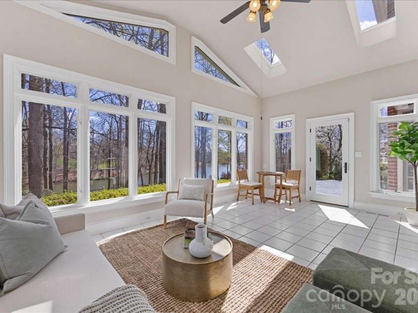 6241 Glynmoor Lakes Drive, Charlotte, NC 28277.  MLS# CAR4358528, YatesRealty ID 5471. 