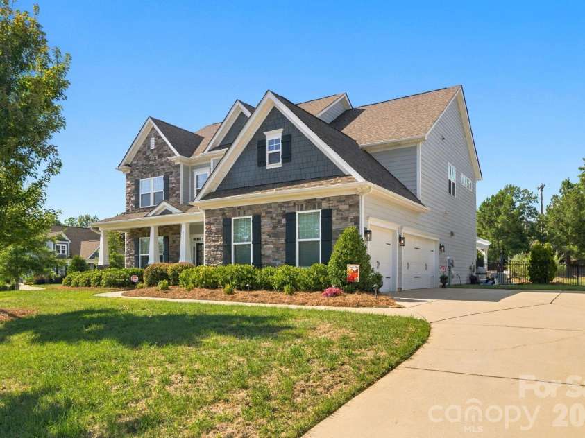 6451 Grovewood Trail, Indian Trail, NC 28079.  MLS# CAR4424620, YatesRealty ID 54710. 