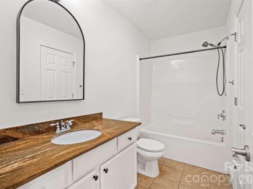 107 Berry Hill Drive, Hendersonville, NC 28791.  MLS# CAR4427900, YatesRealty ID 54711. 